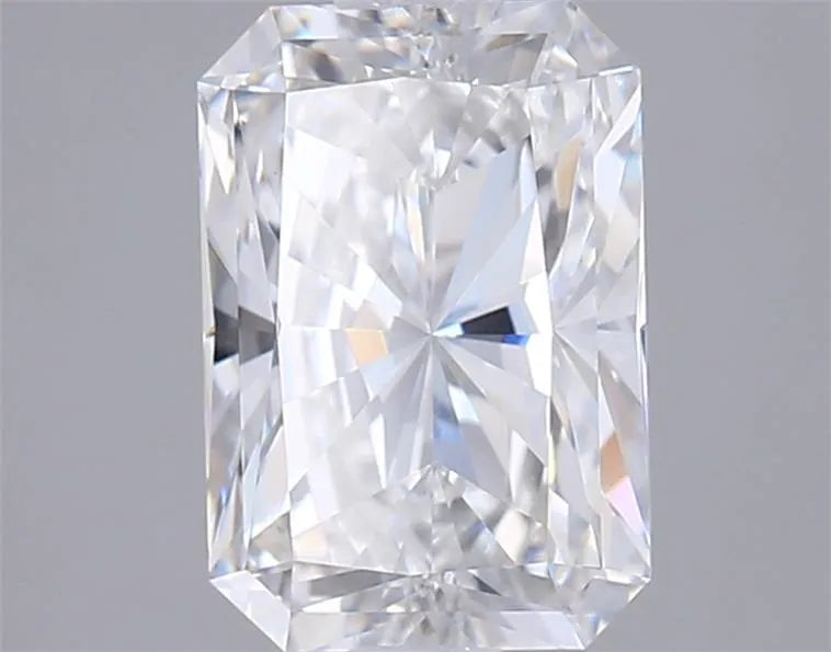 2.00ct Radiant Lab Grown Diamond (Colour F, Clarity VVS2, IGI Certified)