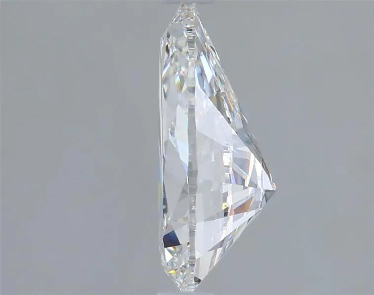 2.01ct Pear Lab Grown Diamond (Colour F, Clarity VS1, IGI Certified)