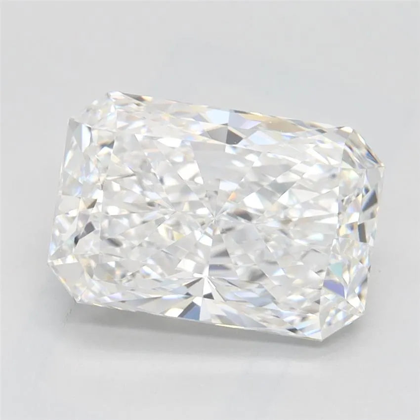 2.01ct Radiant Lab Grown Diamond (Colour D, Clarity VVS1, IGI Certified)