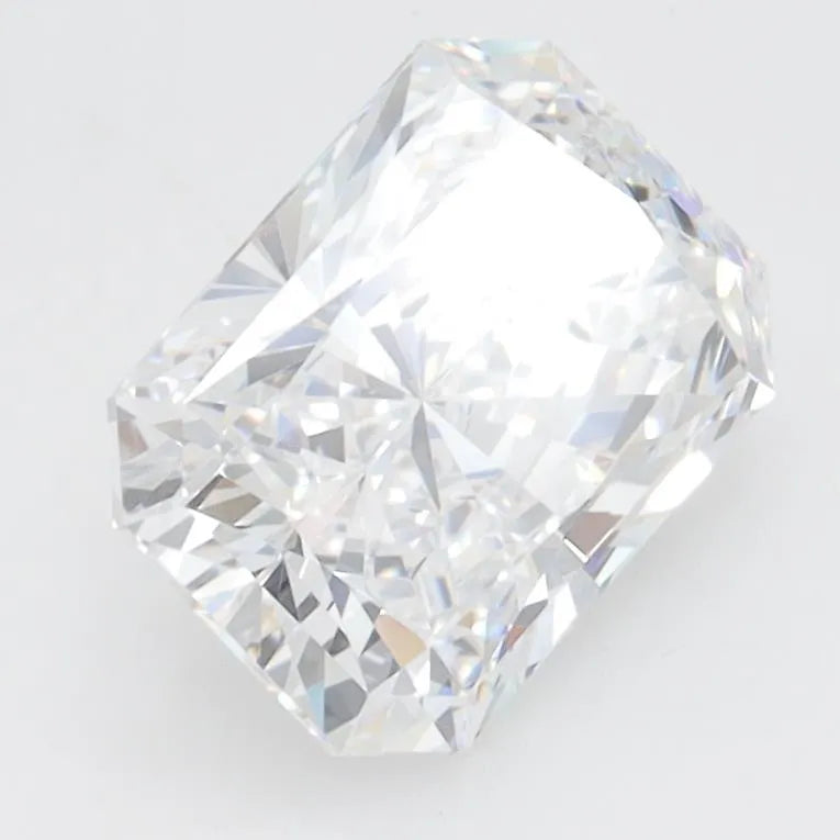 2.02ct Radiant Lab Grown Diamond (Colour D, Clarity VVS1, GIA Certified)