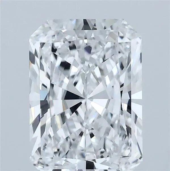 2.02ct Radiant Lab Grown Diamond (Colour D, Clarity VVS2, IGI Certified)