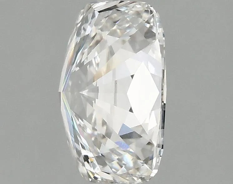 2.03ct Cushion modified Lab Grown Diamond (Colour G, Clarity VS2, IGI Certified)