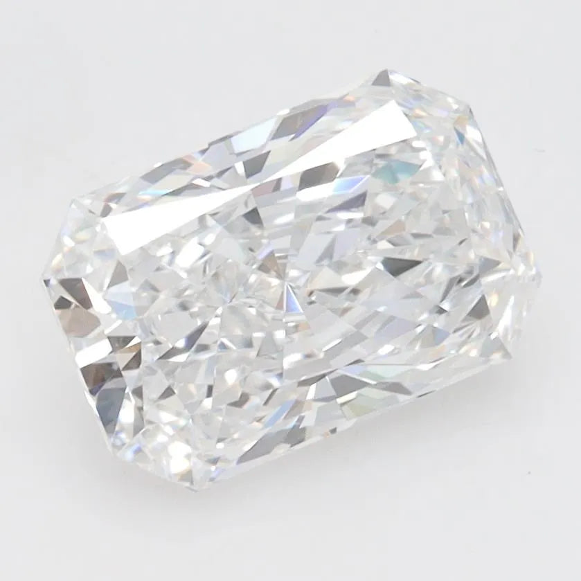 2.05ct Radiant Lab Grown Diamond (Colour E, Clarity VVS1, GIA Certified)