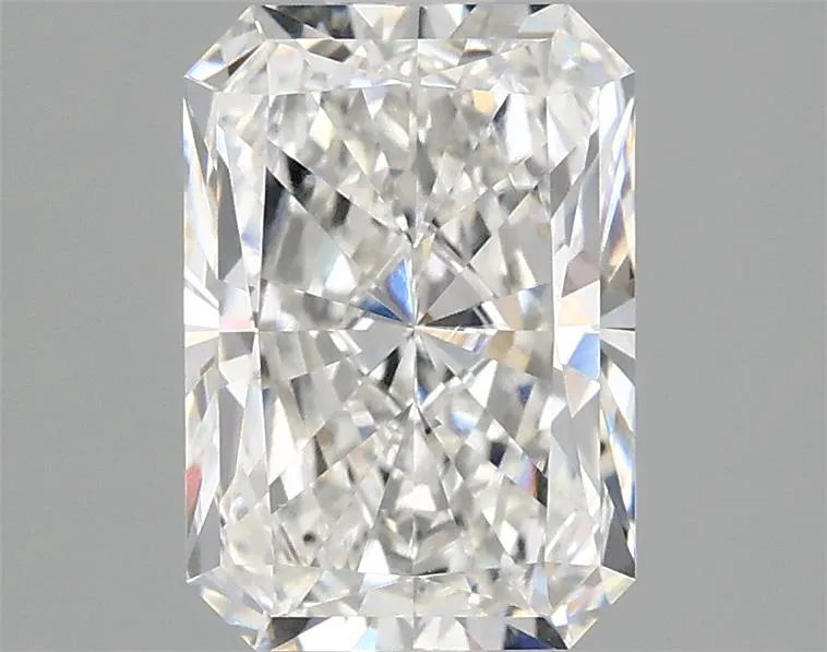 2.05ct Radiant Lab Grown Diamond (Colour F, Clarity VVS2, IGI Certified)