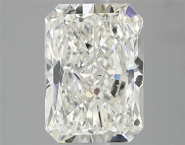 2.05ct Radiant Lab Grown Diamond (Colour G, Clarity VVS2, IGI Certified)