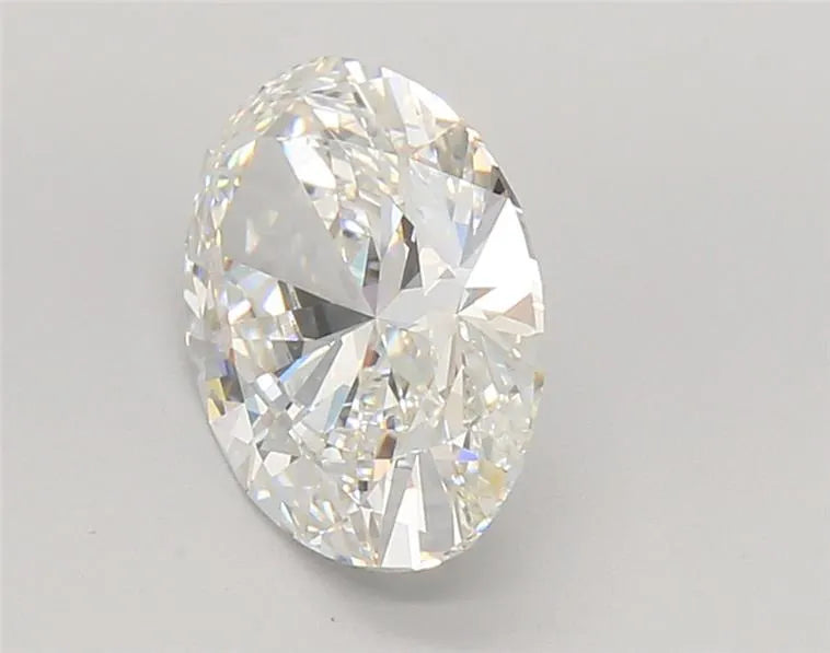 2.06ct Oval Lab Grown Diamond (Colour F, Clarity VVS2, IGI Certified)