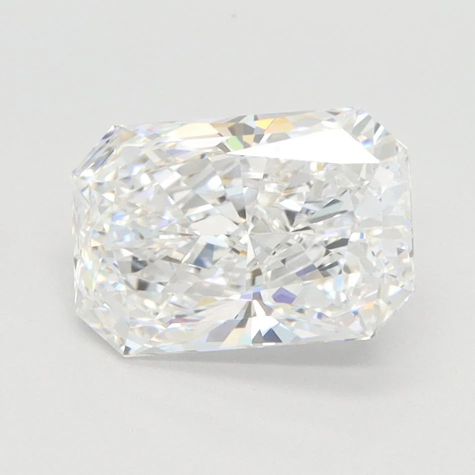 2.06ct Radiant Lab Grown Diamond (Colour D, Clarity VVS1, IGI Certified)