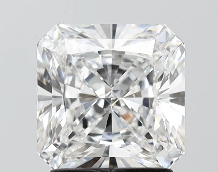 2.06ct Square radiant Lab Grown Diamond (Colour E, Clarity VVS2, IGI Certified)