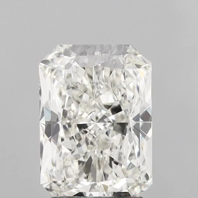 2.07ct Radiant Lab Grown Diamond (Colour G, Clarity VVS2, IGI Certified)