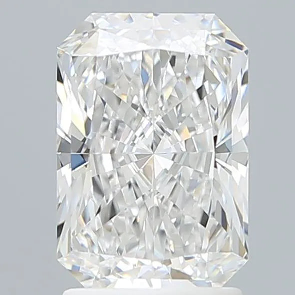 2.08ct Radiant Lab Grown Diamond (Colour E, Clarity VVS1, IGI Certified)