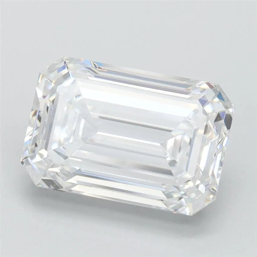 2.10ct Emerald Lab Grown Diamond (Colour D, Clarity VVS1, IGI Certified)