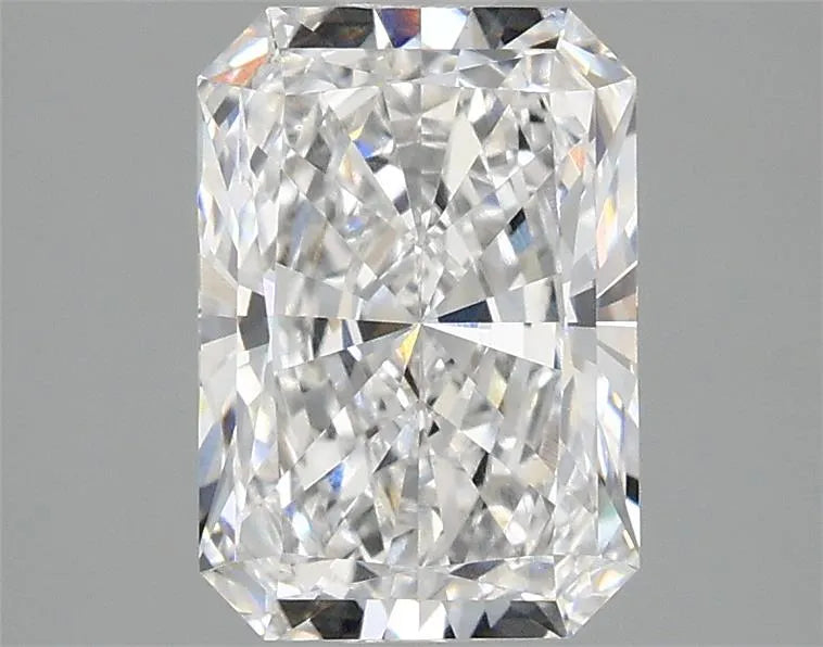 2.10ct Radiant Lab Grown Diamond (Colour D, Clarity VVS2, IGI Certified)