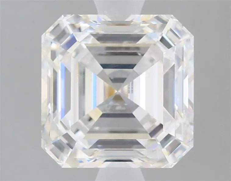 2.11ct Square emerald Lab Grown Diamond (Colour E, Clarity VVS2, IGI Certified)