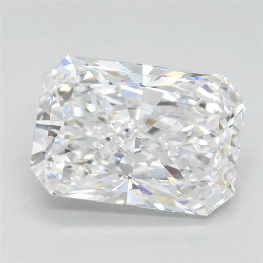 2.14ct Radiant Lab Grown Diamond (Colour D, Clarity FL, IGI Certified)