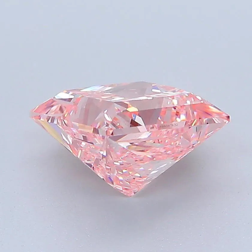 2.15ct Princess Lab Grown Diamond (Colour Fancy Vivid Pink, Clarity VVS2, IGI Certified)