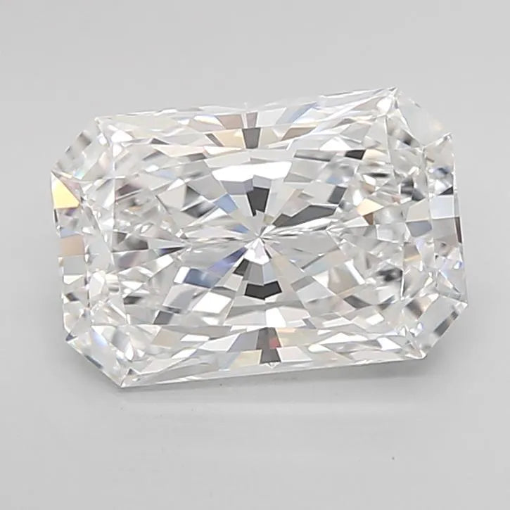 2.15ct Radiant Lab Grown Diamond (Colour D, Clarity VVS1, Cut EX, IGI Certified)