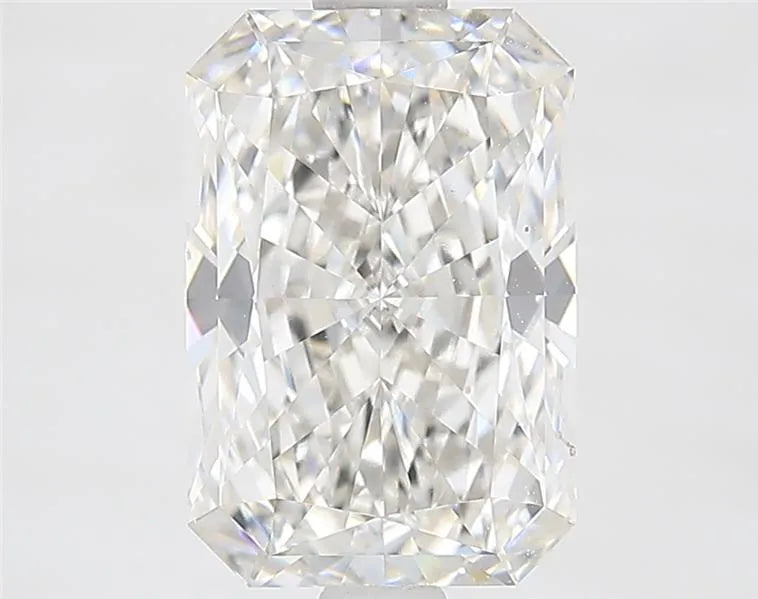 2.15ct Radiant Lab Grown Diamond (Colour G, Clarity VVS2, IGI Certified)