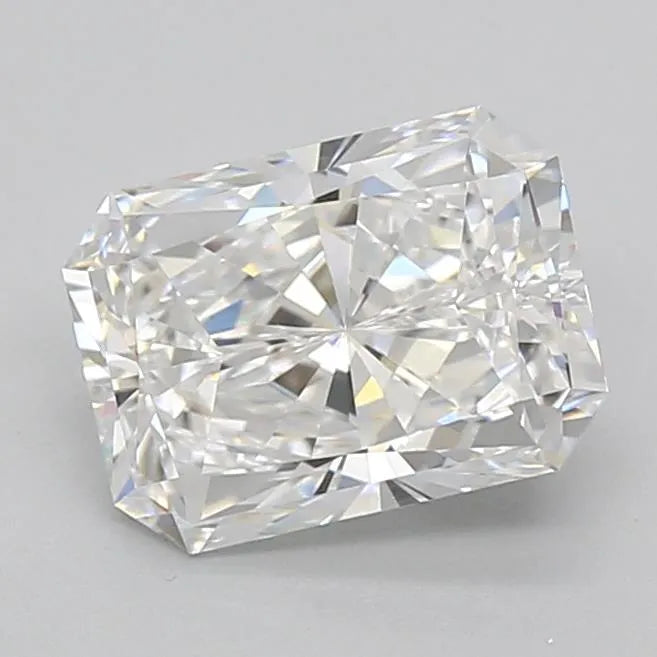 2.20ct Radiant Lab Grown Diamond (Colour D, Clarity VVS1, IGI Certified)