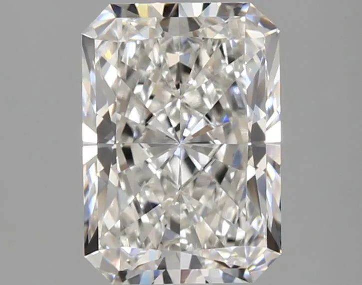 2.28ct Radiant Lab Grown Diamond (Colour F, Clarity VVS2, IGI Certified)