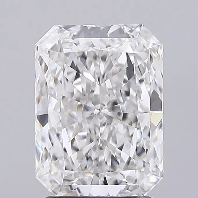 2.30ct Radiant Lab Grown Diamond (Colour F, Clarity VS1, IGI Certified)