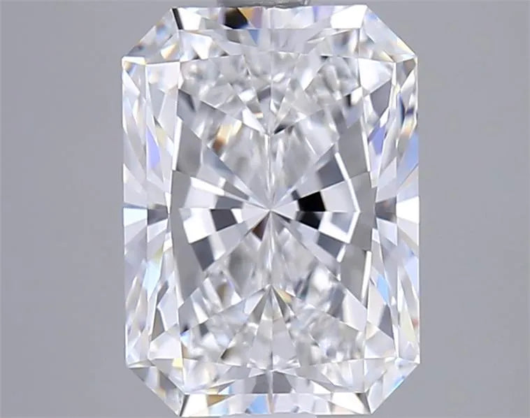 2.31ct Radiant Lab Grown Diamond (Colour D, Clarity VVS2, IGI Certified)