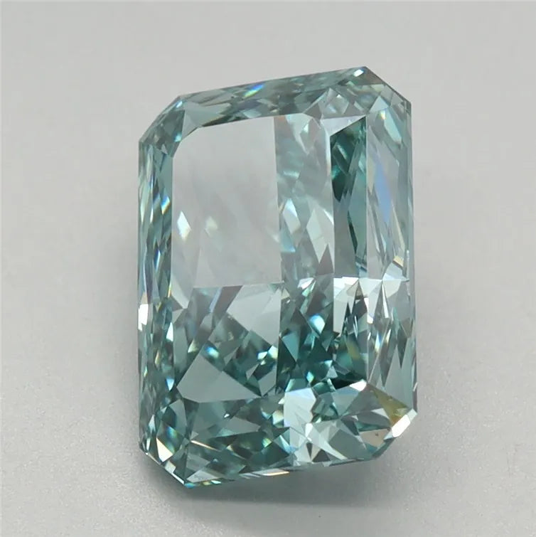 2.32ct Radiant Lab Grown Diamond (Colour Fancy Vivid Green, Clarity VVS2, IGI Certified)