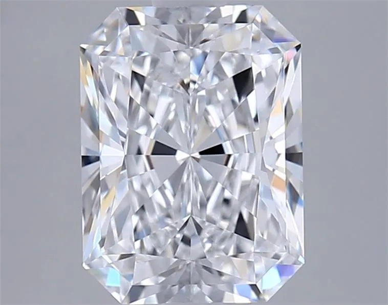 2.40ct Radiant Lab Grown Diamond (Colour D, Clarity VVS2, IGI Certified)