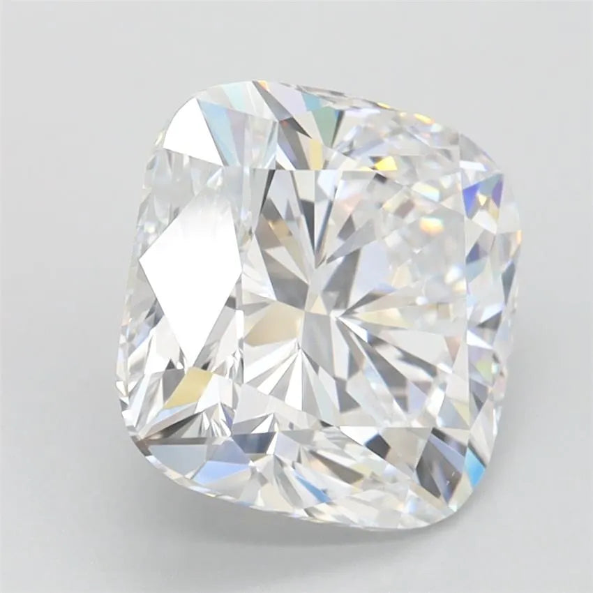 2.41ct Cushion modified Lab Grown Diamond (Colour D, Clarity VVS1, IGI Certified)