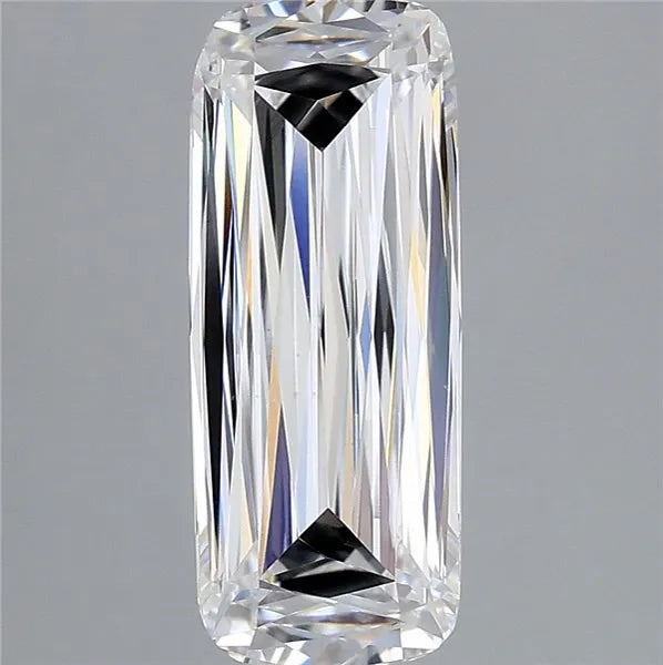 2.42ct Cushion modified Lab Grown Diamond (Colour E, Clarity VVS2, IGI Certified)