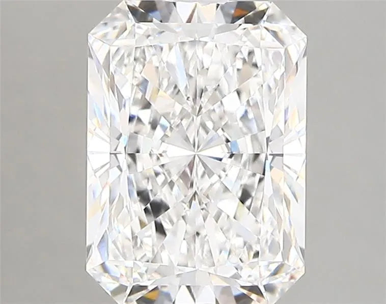 2.44ct Radiant Lab Grown Diamond (Colour D, Clarity VVS1, IGI Certified)