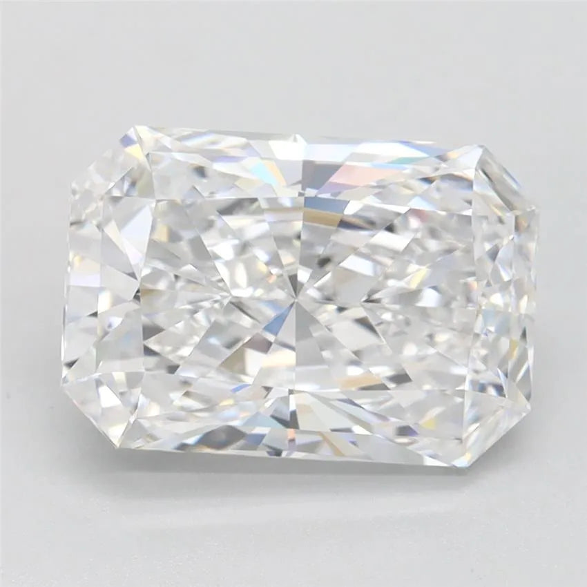 2.45ct Radiant Lab Grown Diamond (Colour D, Clarity VVS1, IGI Certified)