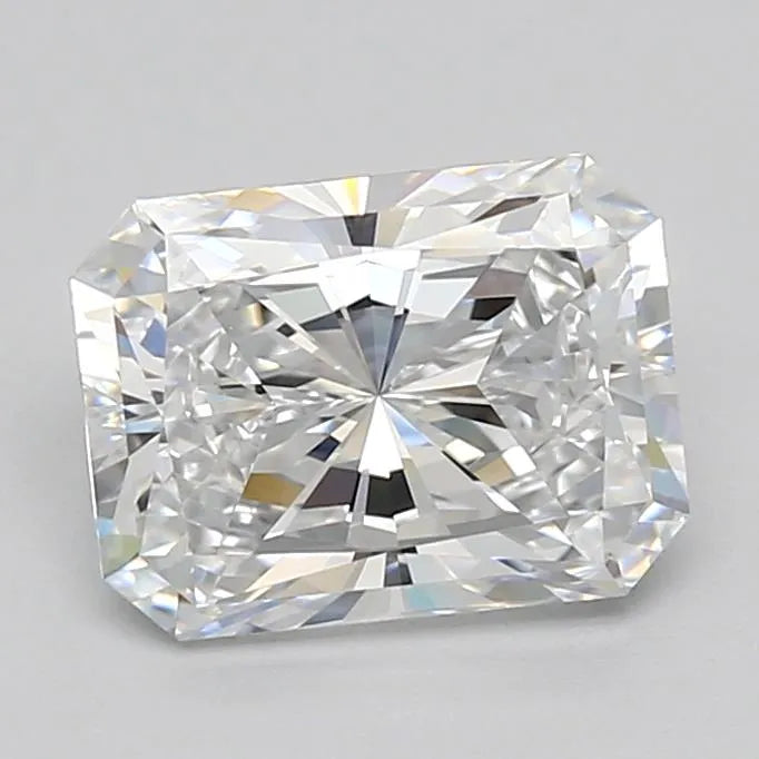 2.47ct Radiant Lab Grown Diamond (Colour D, Clarity VVS1, IGI Certified)