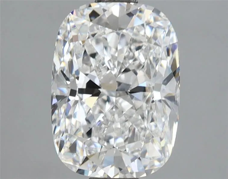 2.50ct Cushion modified Lab Grown Diamond (Colour D, Clarity VVS1, IGI Certified)