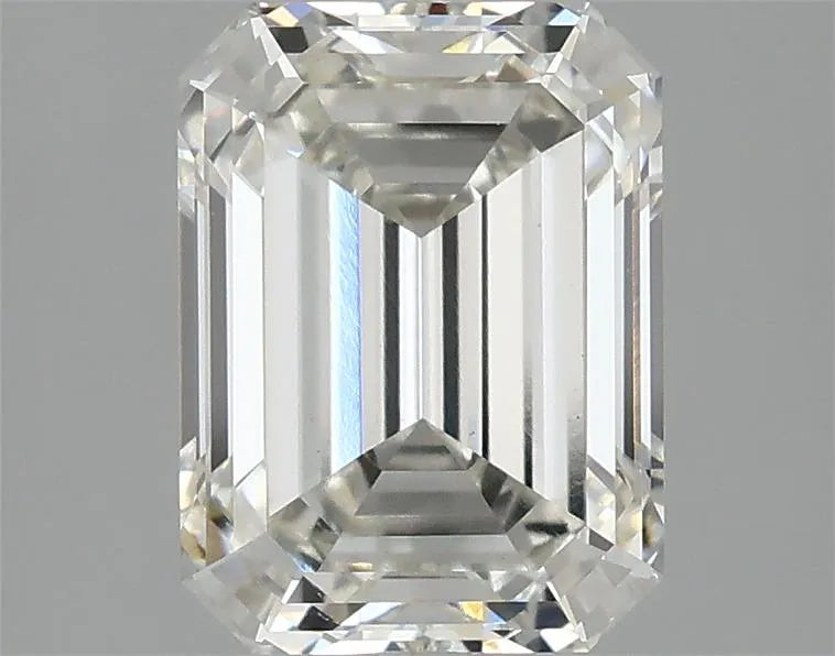 2.51ct Emerald Lab Grown Diamond (Colour G, Clarity VVS2, IGI Certified)