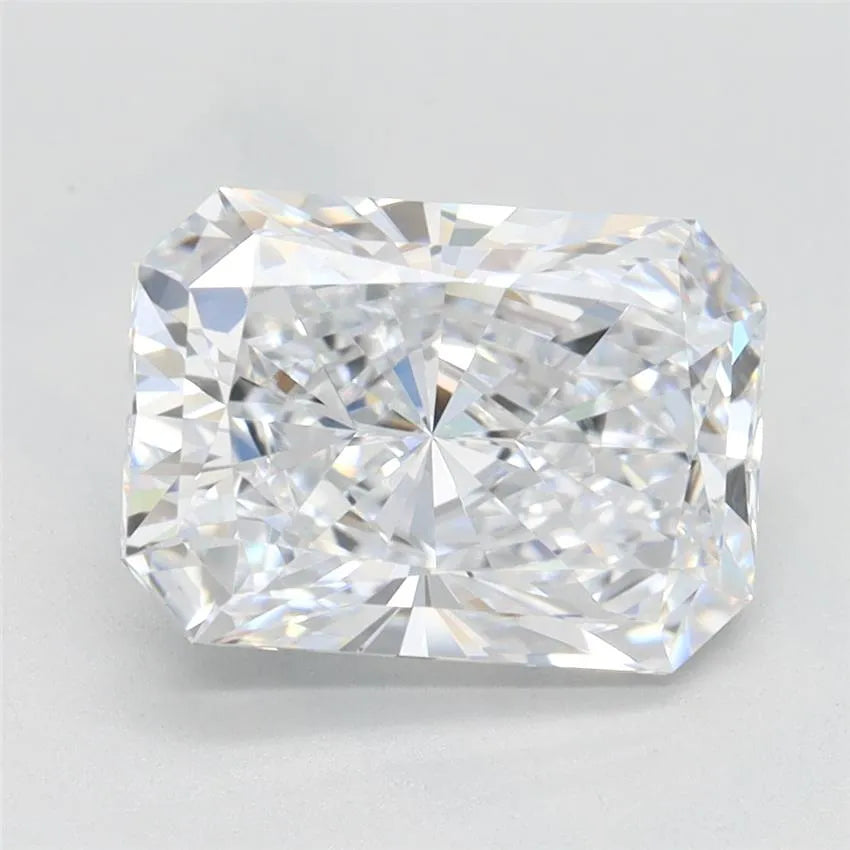 2.51ct Radiant Lab Grown Diamond (Colour E, Clarity IF, IGI Certified)