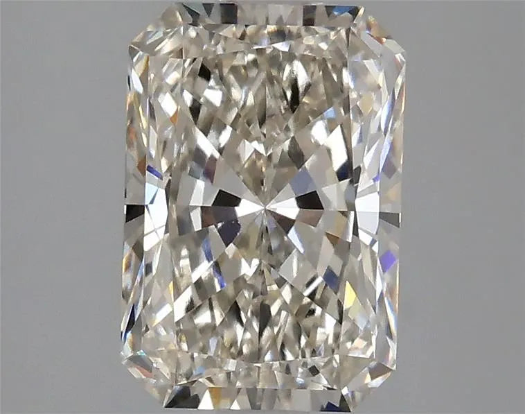 2.51ct Radiant Lab Grown Diamond (Colour H, Clarity VS1, IGI Certified)