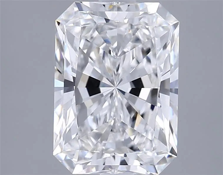 2.52ct Radiant Lab Grown Diamond (Colour D, Clarity VVS1, IGI Certified)