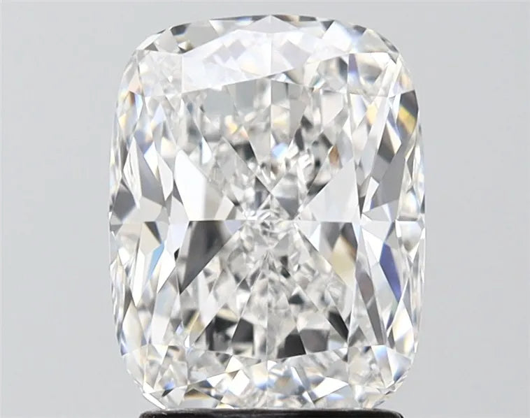 2.53ct Cushion modified Lab Grown Diamond (Colour D, Clarity VVS2, IGI Certified)