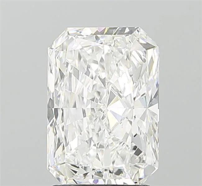 2.55ct Radiant Lab Grown Diamond (Colour E, Clarity VVS2, IGI Certified)