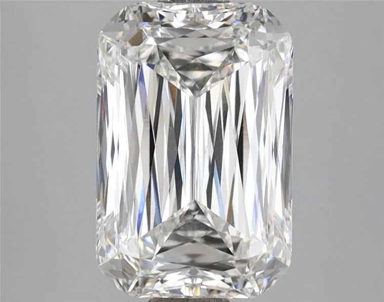 2.58ct Cushion modified Lab Grown Diamond (Colour E, Clarity VVS2, IGI Certified)