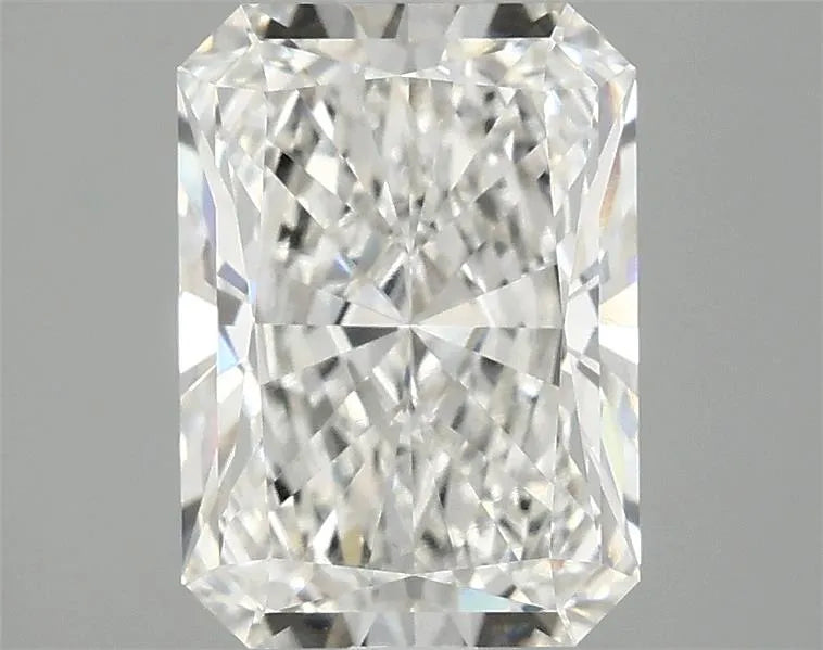 2.58ct Radiant Lab Grown Diamond (Colour F, Clarity VVS2, IGI Certified)