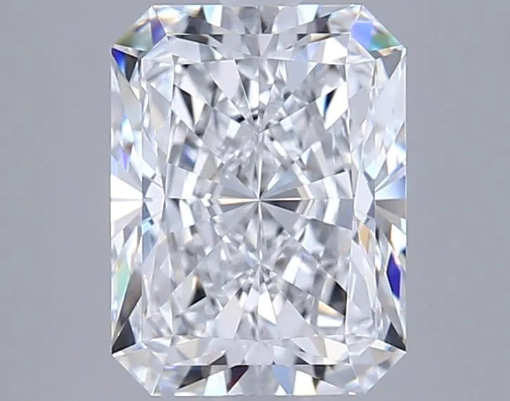 2.59ct Radiant Lab Grown Diamond (Colour D, Clarity VVS2, IGI Certified)
