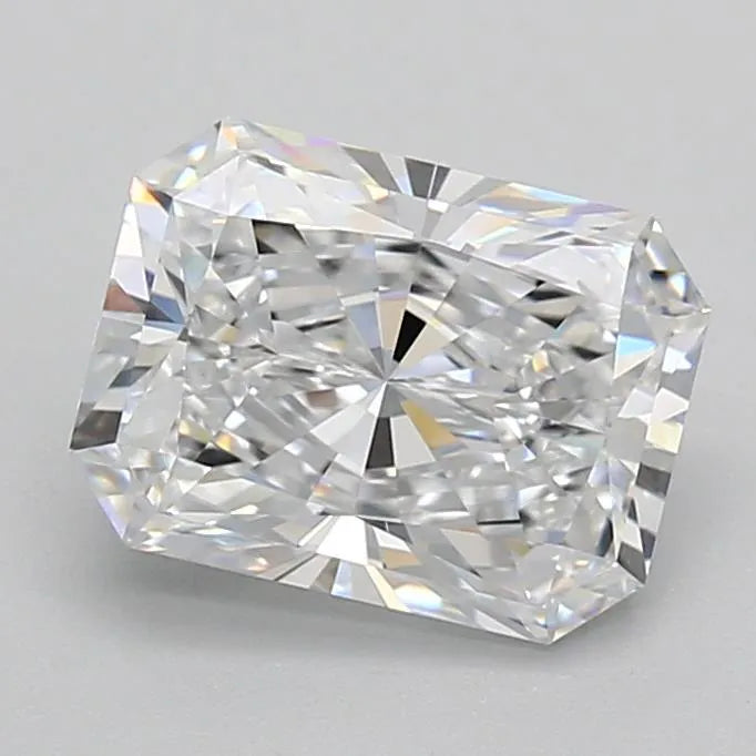 2.63ct Radiant Lab Grown Diamond (Colour D, Clarity VVS1, IGI Certified)