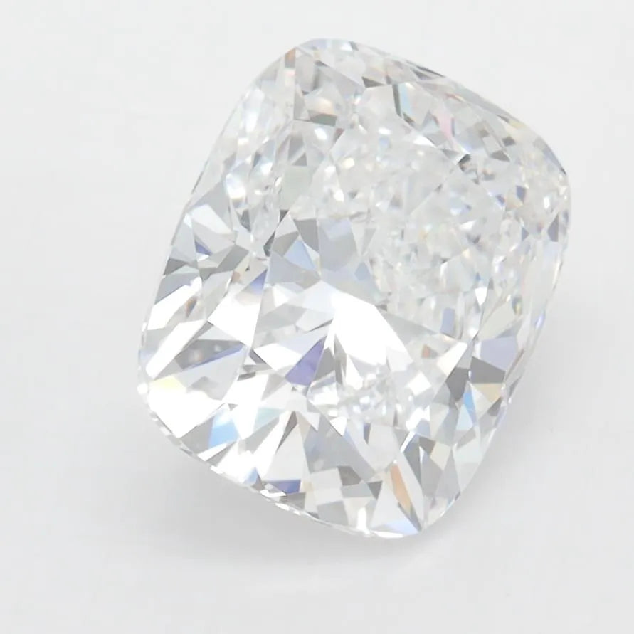 2.68ct Cushion modified Lab Grown Diamond (Colour D, Clarity VVS1, IGI Certified)