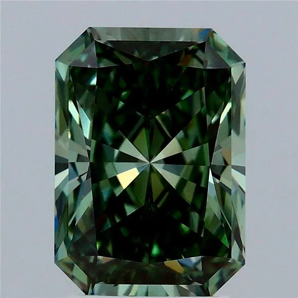 2.69ct Radiant Lab Grown Diamond (Colour Fancy Vivid Green, Clarity VS1, IGI Certified)