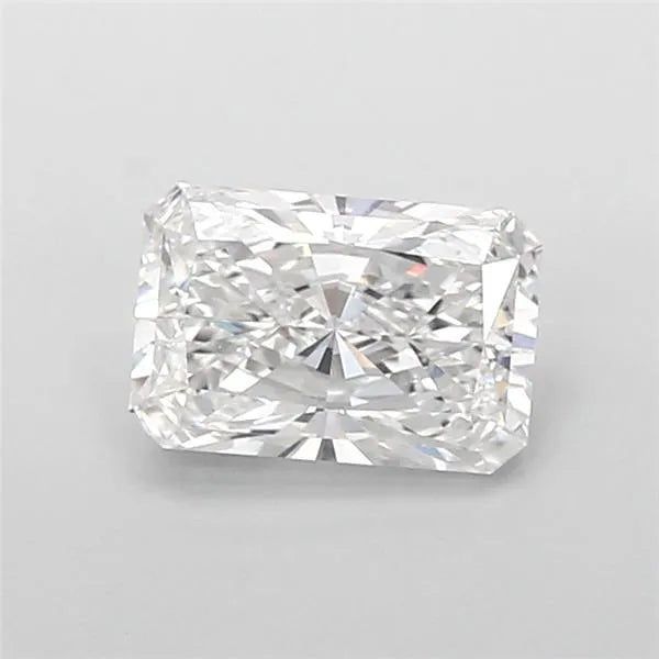 2.72ct Radiant Lab Grown Diamond (Colour E, Clarity VVS2, IGI Certified)