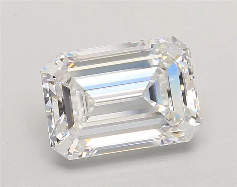 2.74ct Emerald Lab Grown Diamond (Colour D, Clarity VVS1, IGI Certified)