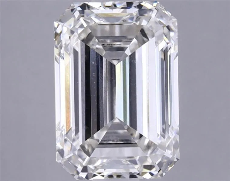 2.74ct Emerald Lab Grown Diamond (Colour G, Clarity VVS2, IGI Certified)