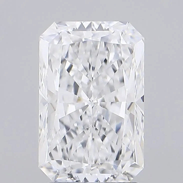 2.83ct Radiant Lab Grown Diamond (Colour D, Clarity VVS2, IGI Certified)