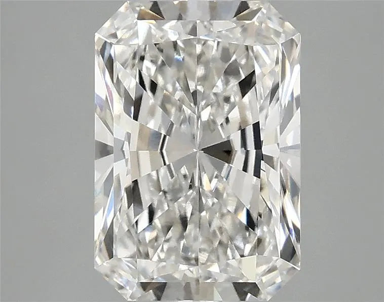 2.84ct Radiant Lab Grown Diamond (Colour F, Clarity VVS2, IGI Certified)